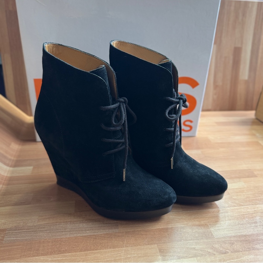 Michael kors leather/suede bootie wedges size 8.5, 5 inch wedges